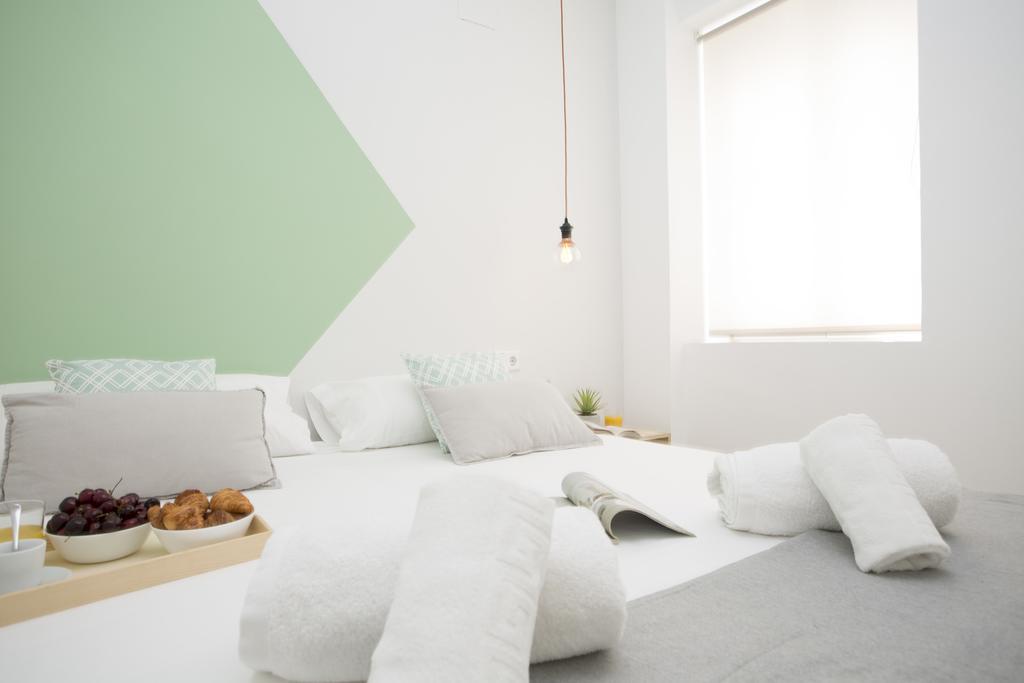 Singularstays Plaza Del Carmen Valence Extérieur photo