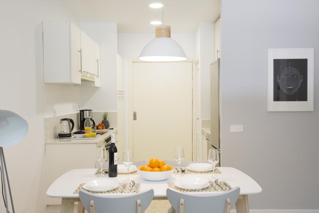 Singularstays Plaza Del Carmen Valence Extérieur photo