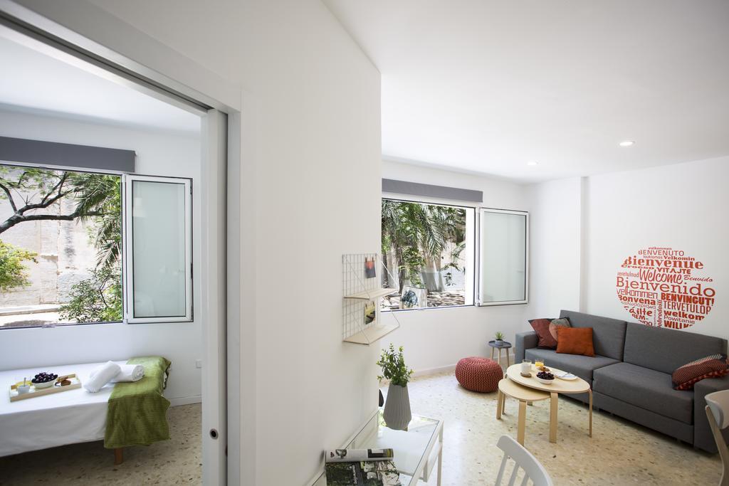Singularstays Plaza Del Carmen Valence Extérieur photo