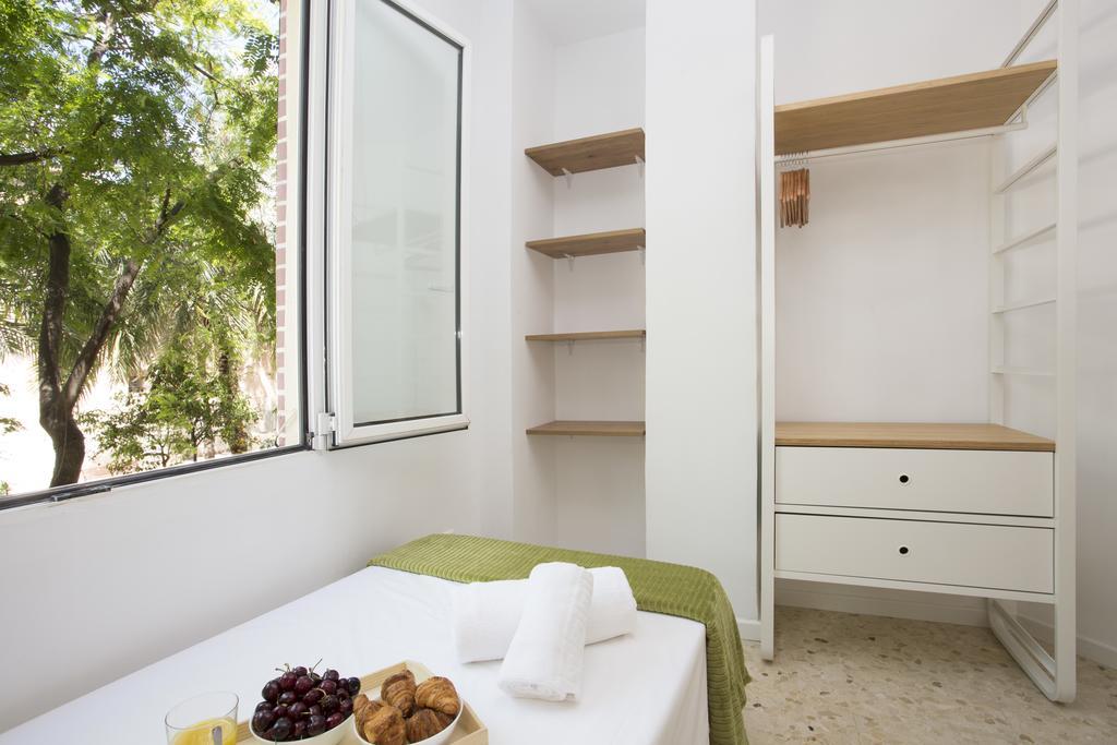 Singularstays Plaza Del Carmen Valence Extérieur photo